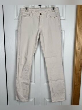 Banana Republic Off-White Straight Leg Pants